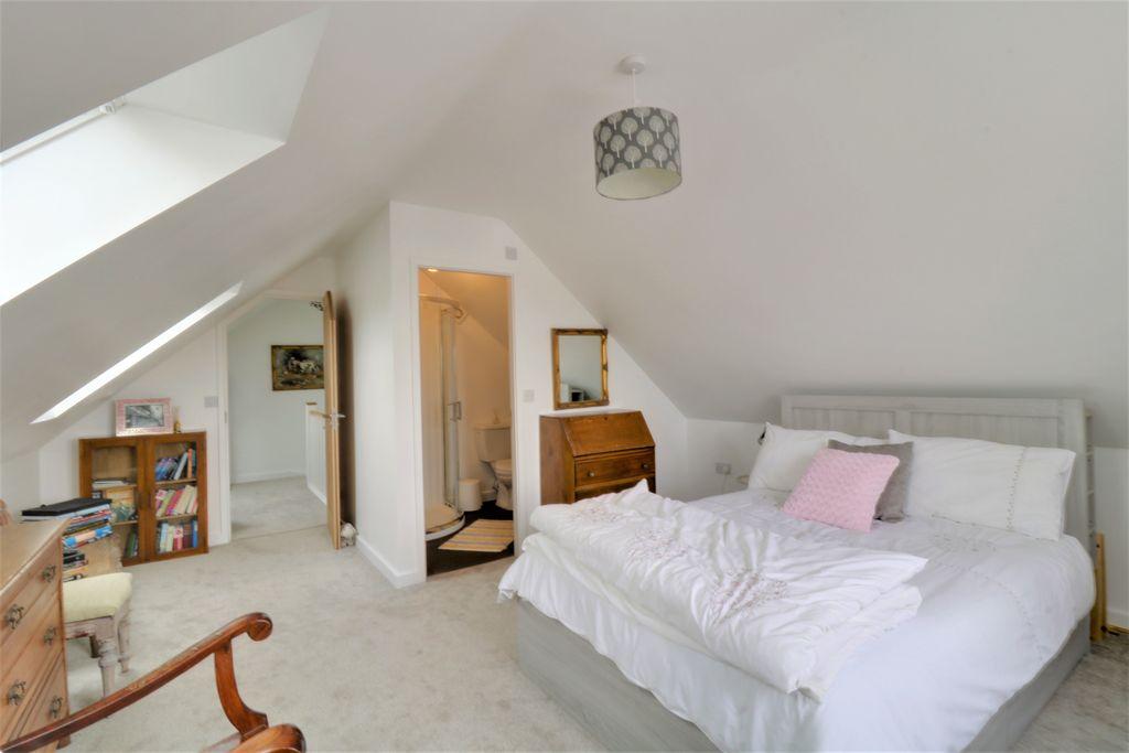 Bedroom 2 (Double with Ensuite)
