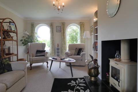 2 Castle Meadows, Snape, Bedale, DL8 2TT