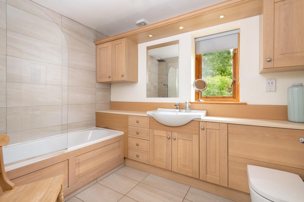 Bedroom One En-suite