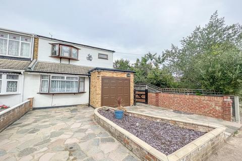 Treelawn Broom Road, Hullbridge, Hockley, SS5 6HN