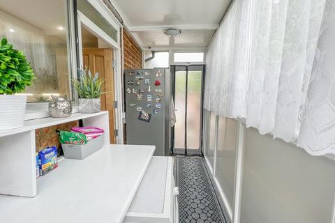 Treelawn Broom Road, Hullbridge, Hockley, SS5 6HN