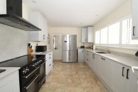 14 Oak Close, Ottery St Mary, EX11 1BB