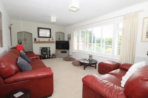 14 Oak Close, Ottery St Mary, EX11 1BB