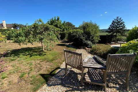 14 Oak Close, Ottery St Mary, EX11 1BB