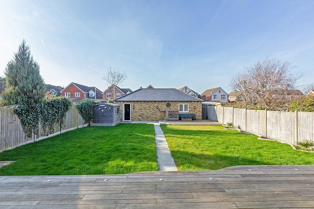 College Road, Sittingbourne, ME10 4 bed detached house £725,000