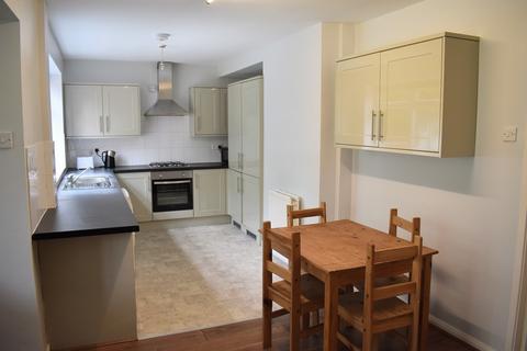 4 bedroom semi-detached house to rent, Parkville Road, Didsbury, Manchester