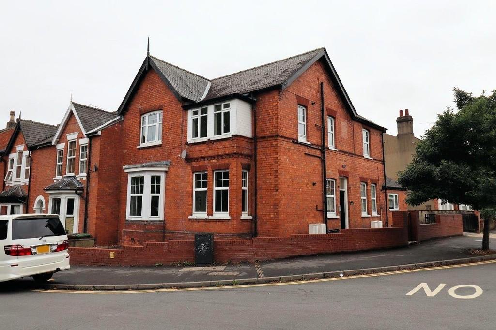 Richmond House 1 bed apartment £375,000