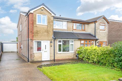 41 Cedar Drive, Wyke, Bradford, BD12 9HL