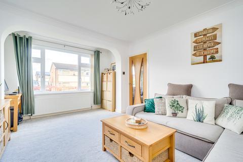 41 Cedar Drive, Wyke, Bradford, BD12 9HL