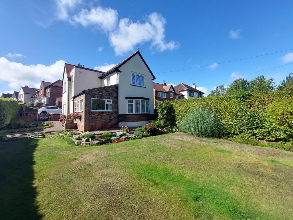 Lady Ediths Avenue, Scarborough 3 bed detached house for sale £425,000