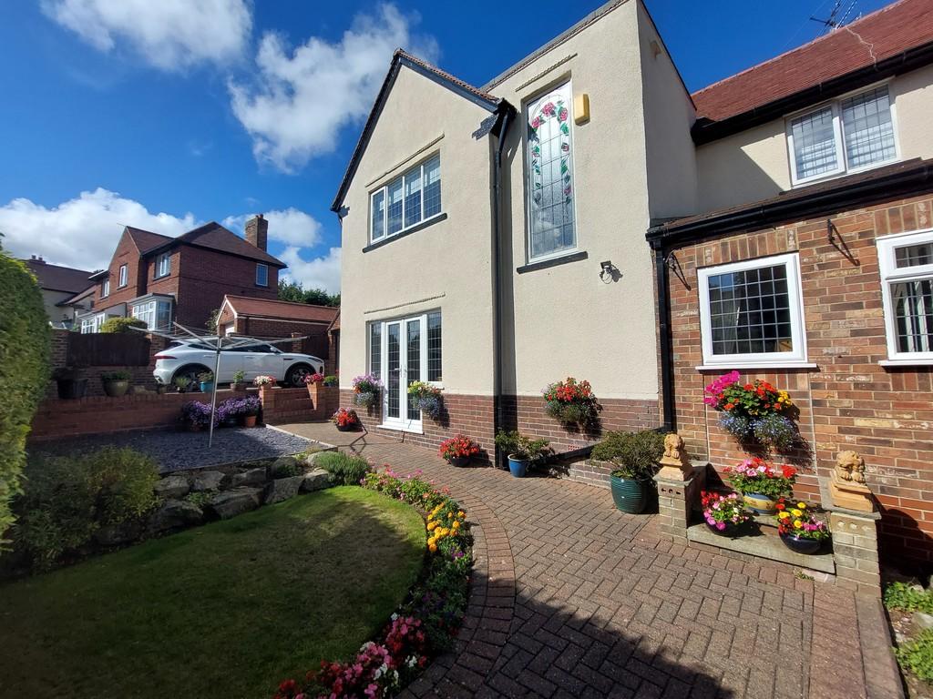 Lady Ediths Avenue, Scarborough 3 bed detached house for sale £425,000