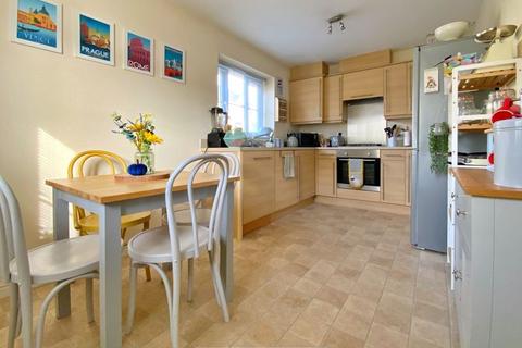 3 bedroom terraced house for sale - Stryd Y Wennol, Ruthin