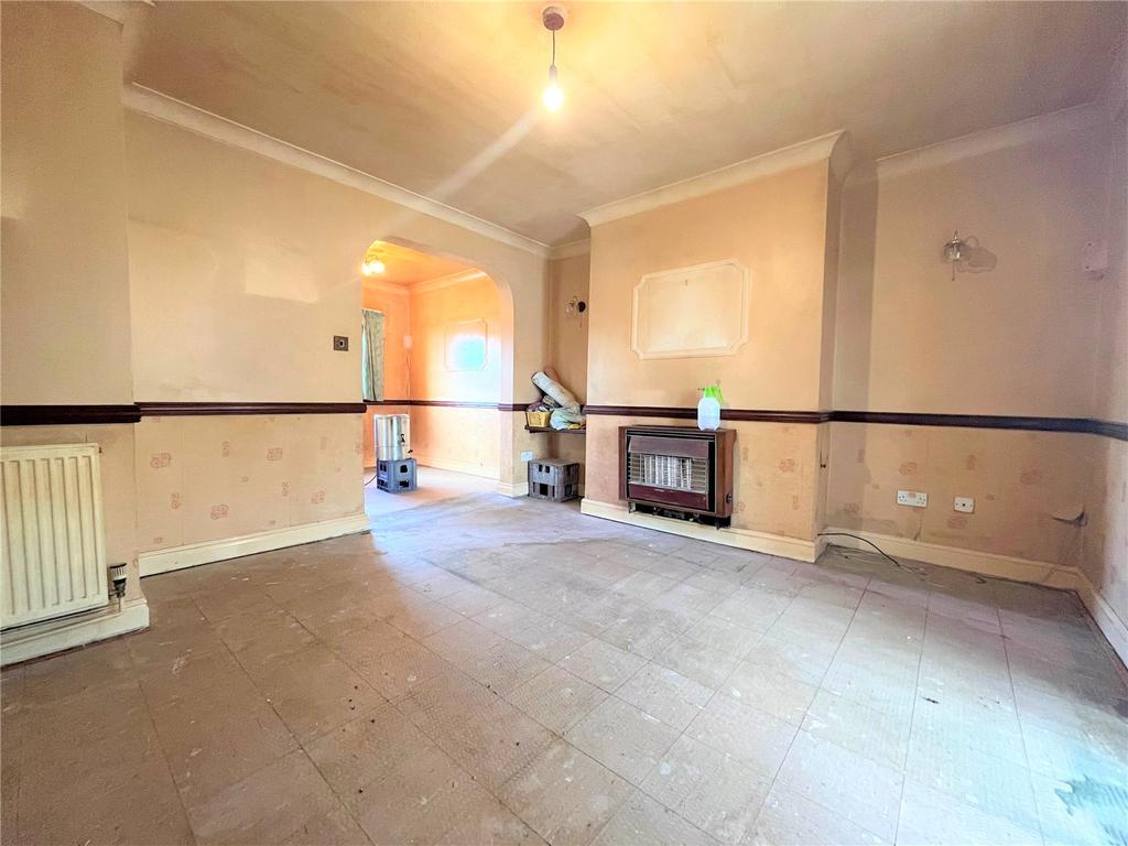 12 Grove Road, Overdale, Telford, Shropshire 3 bed semidetached house