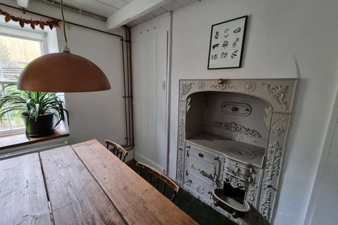 Coombe House Coombe Hill, Bissoe, Truro, TR4 8RQ