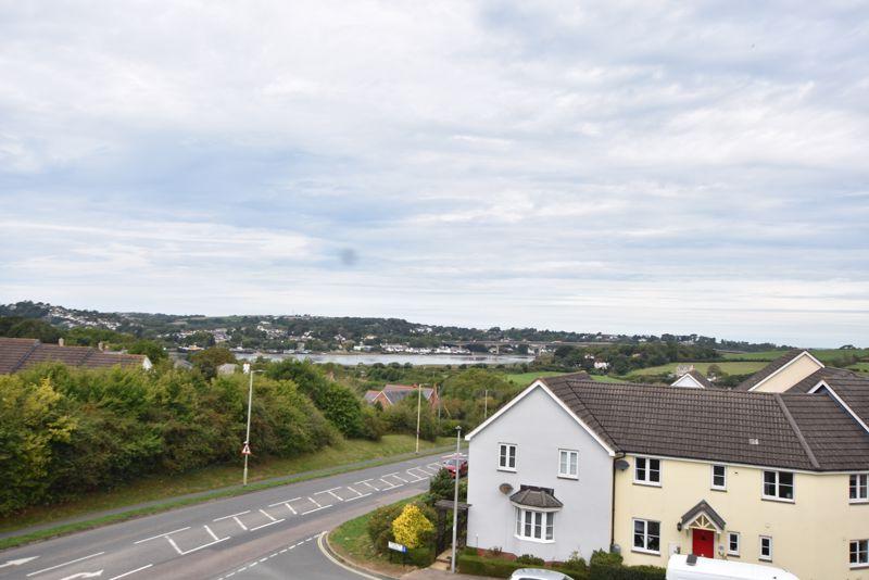 Watkins Way, Bideford 2 bed apartment £695 pcm (£160 pw)
