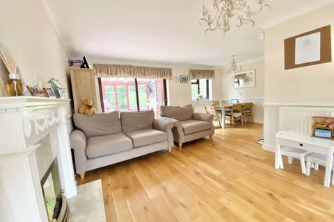 11 Haig Close, Sutton Coldfield, B75 6PJ
