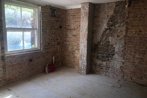 27 Balls Road, Prenton, CH43 5RF
