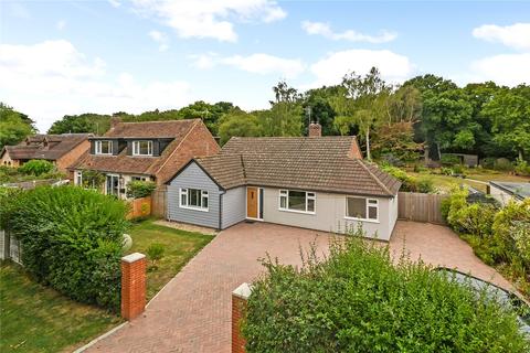 4 bedroom bungalow for sale - Hornash Lane, Shadoxhurst, Ashford, Kent, TN26