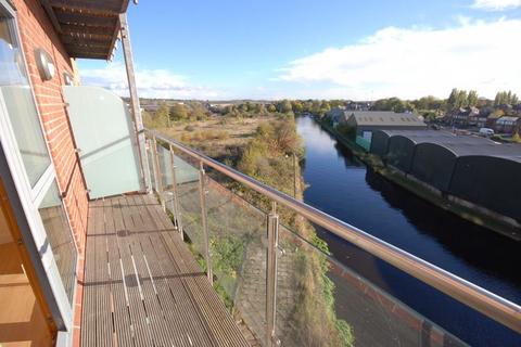 2 bedroom apartment to rent, Waterside Way, Wakefield