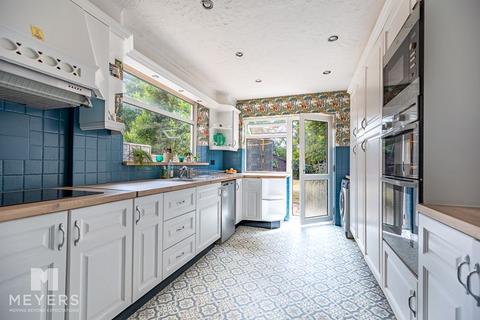 4 bedroom detached house for sale, Markham Road, Bournemouth