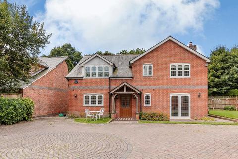 4 bedroom detached house for sale - North Baddesley, Southampton, SO52 9ED