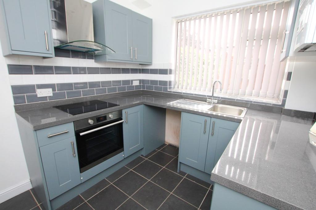 Oldham Street, Warrington, WA4 2 bed terraced house £775 pcm (£179 pw)