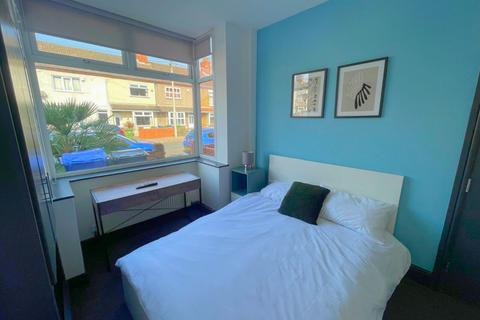 1 bedroom in a house share to rent, Room 1, 70 Lambert Road