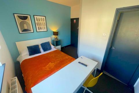undefined, Room 3, 70 Lambert Road