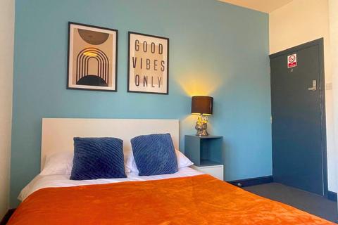 undefined, Room 3, 70 Lambert Road