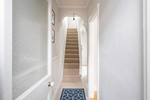 66 Cotswold Road, Bristol, BS3 4NT
