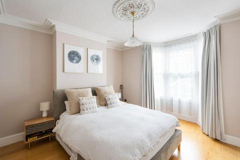 66 Cotswold Road, Bristol, BS3 4NT