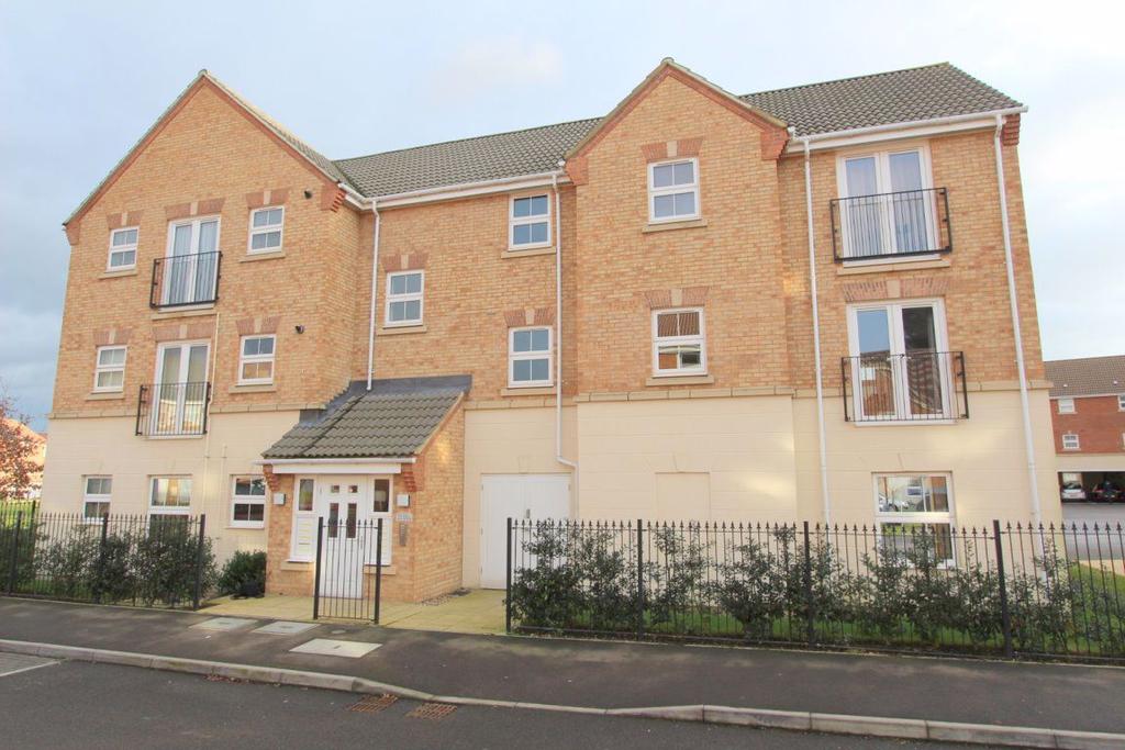 Drakes Avenue, Leighton Buzzard 2 bed flat £915 pcm (£211 pw)