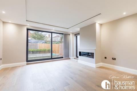 2 bedroom flat for sale, The Grove, NW11