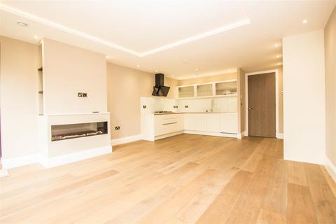 2 bedroom flat for sale, The Grove, NW11