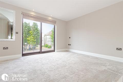 2 bedroom flat for sale, The Grove, NW11