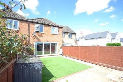 2 Moorfield, Hare Street, Buntingford, SG9 0EB