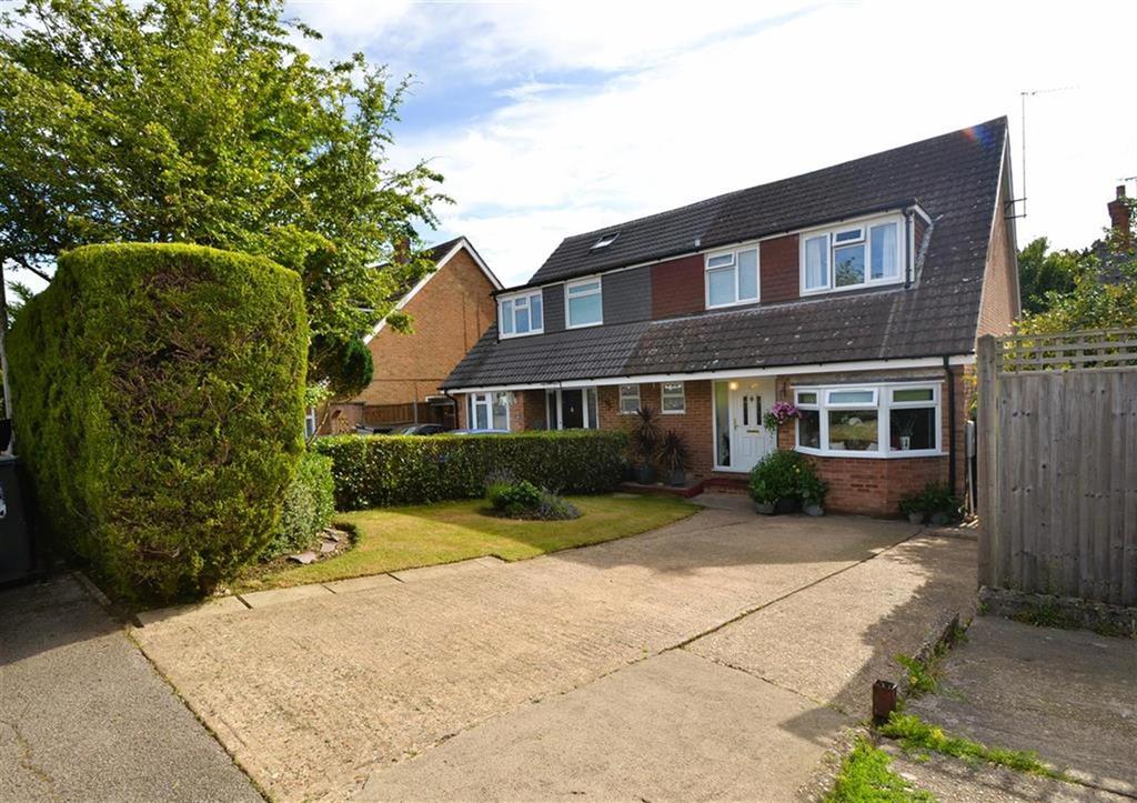 Fairfield, Buntingford, SG9 9NZ 4 bed semidetached house £495,000