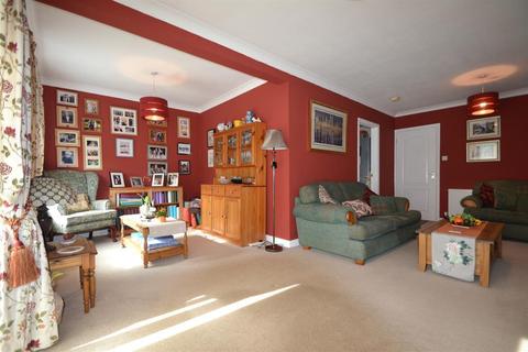 71 Fairfield, Buntingford, SG9 9NZ