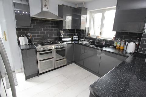 32 The Hedgerows, Stevenage, SG2 7BW