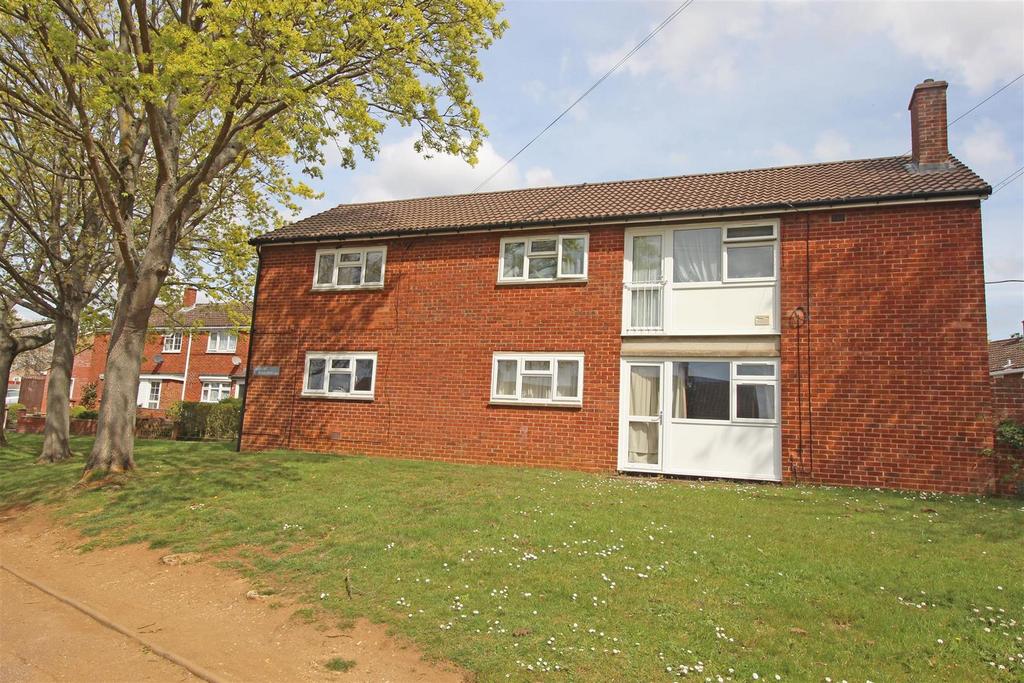 Brook Drive, Stevenage, Hertfordshire, SG2 8TR 1 bed flat £155,000