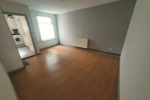 4 bedroom terraced house to rent, Crondall Street, Rusholme, Manchester, M14