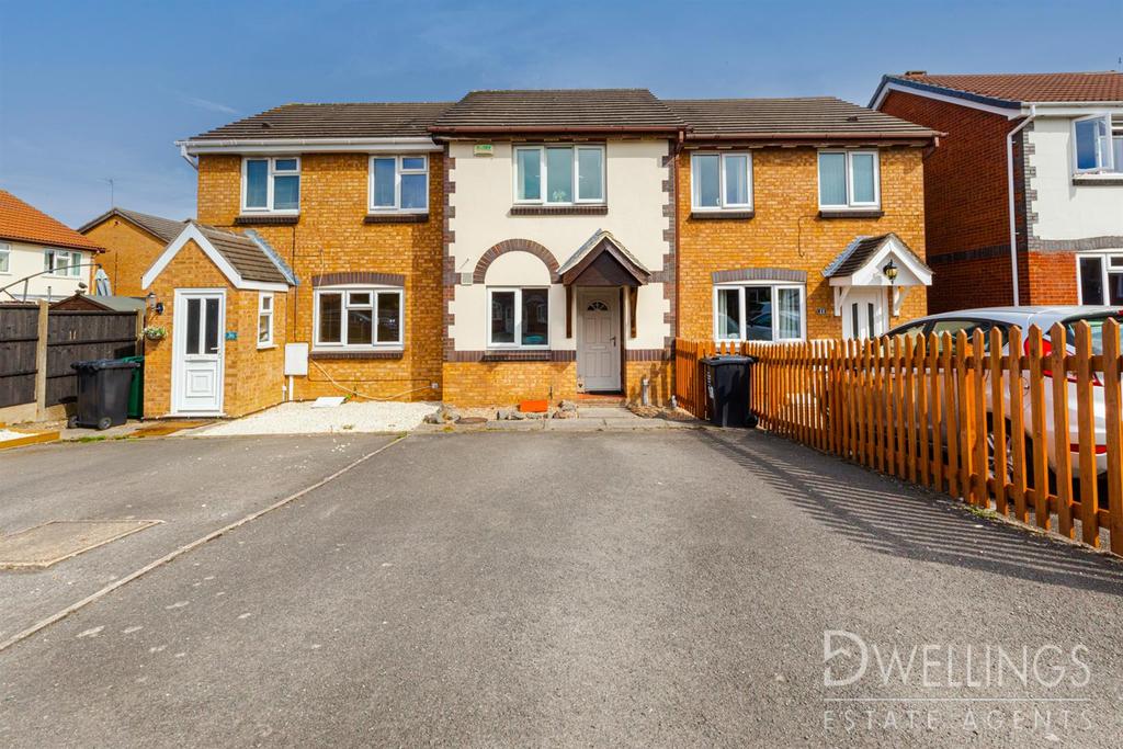 Wolfscote Dale, Church Gresley... 2 bed terraced house £152,500
