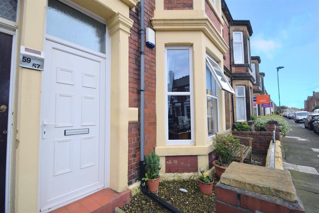 Kitchener Terrace, North Shields 2 bed flat £175,000