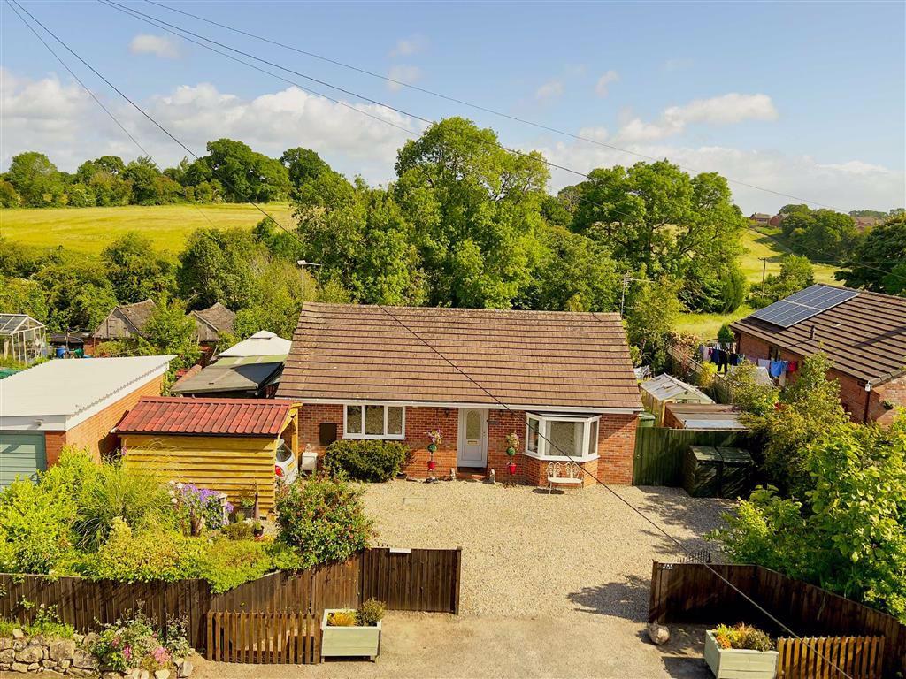 School Lane, Gobowen, SY11 2 bed bungalow £269,995