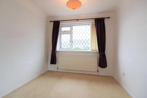 2 Aspen Close, St Marys Bay, Romney Marsh, TN29 0XA