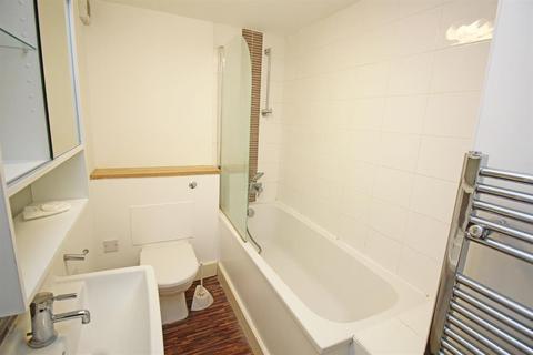 1 bedroom flat for sale - High Street, Stevenage, SG1 3HS