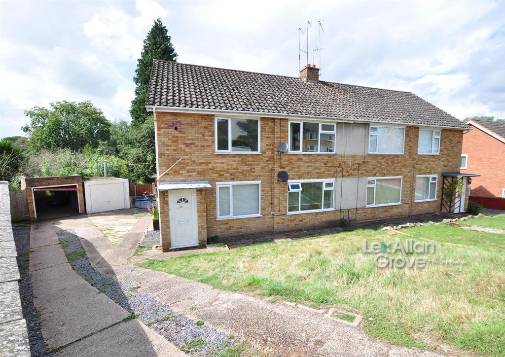 Grange Crescent, Halesowen 2 bed flat £105,000