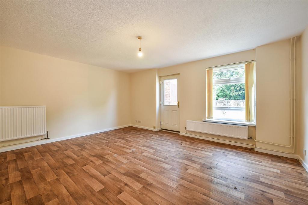 Galahad Close, Andover 3 bed terraced house £195,000