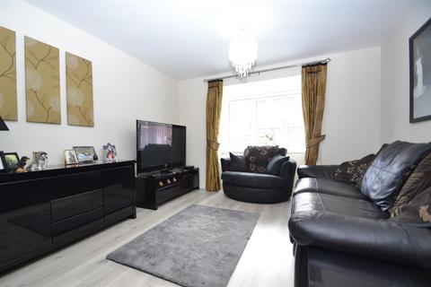 18 Parker Drive, Buntingford, SG9 9GL