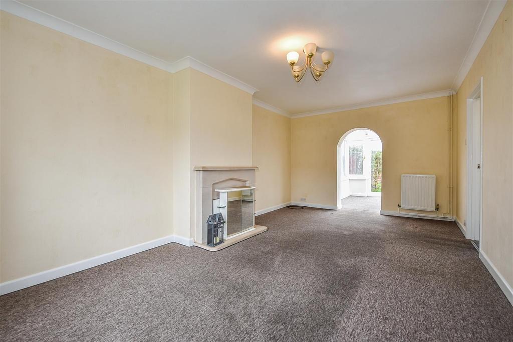 King Road, Andover 4 bed terraced house £325,000